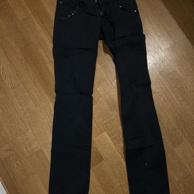 Black vintage low rise jeans