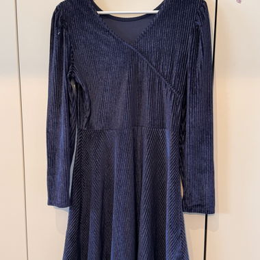 Abito in velluto blu navy