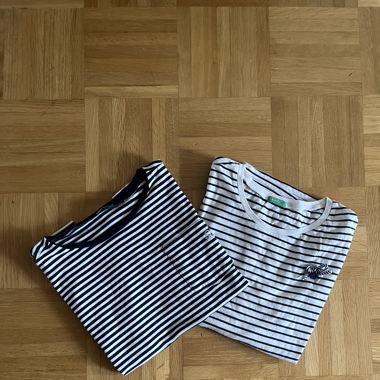 2 Benetton T-Shirts