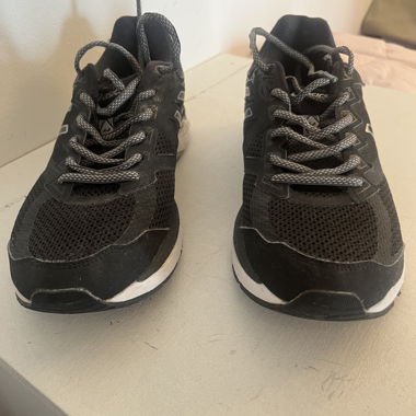 Asics Schuhe 