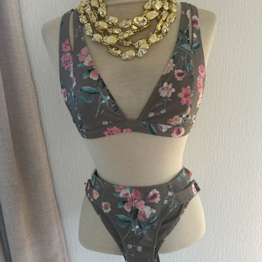 H&M floral bikini set