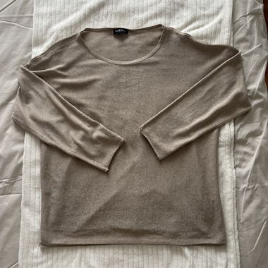 Maglione in maglia fine beige - maniche lunghe