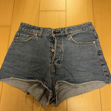 Vintage high-waist denim shorts