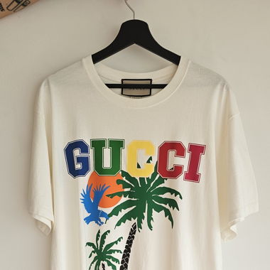 Gucci T-Shirt mit Palmen Logo