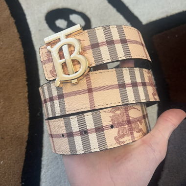 Reversible Burberry Belt