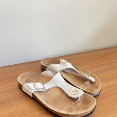 Sandali in pelle bianchi infradito stile Birkenstock