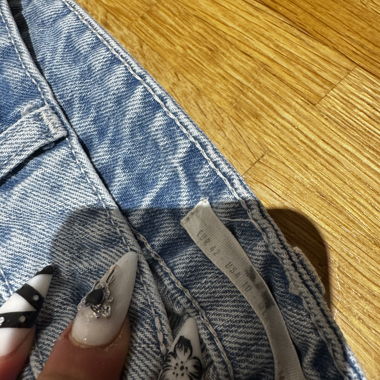 jeans