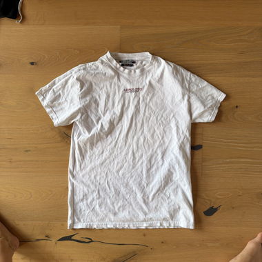 T-shirt blanc avec impression Nokia au dos