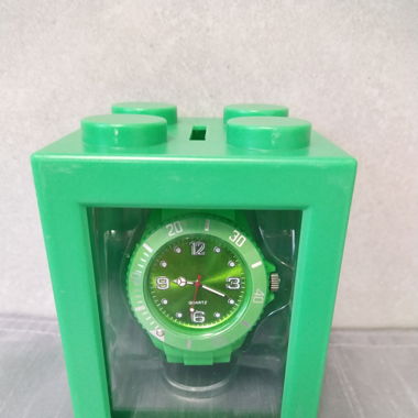 Silikon Uhr Grün in Box als Lego Stein Kässeli _1