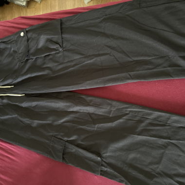 Pantalon noir pour femmes