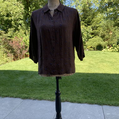 Masscob Bluse mit blauem Muster, Gr. S