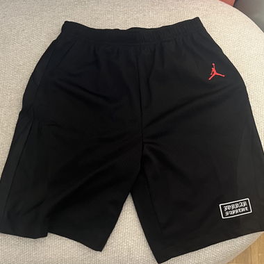 Jordan x Supreme Sportshorts Schwarz