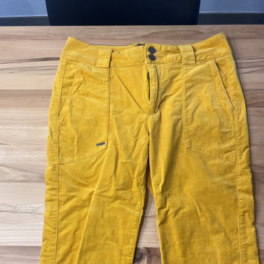 Hose senfgelb
