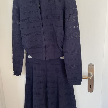 Jupe et cardigan SANDRO Paris bleu marine