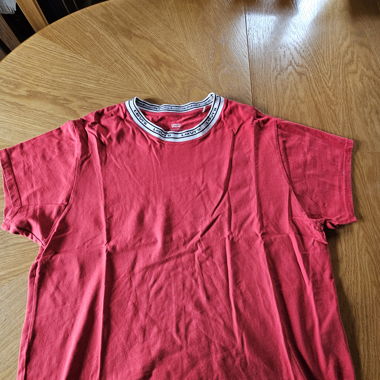 T‑shirt rosso Levi's collo logo taglia L