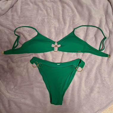 Grünes Bikini