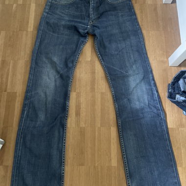 Levi's 506 Jeans