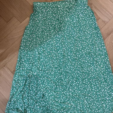 grüner Rock mit Blumen Monki 