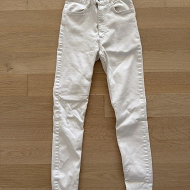 Jeans bianchi di ZARA