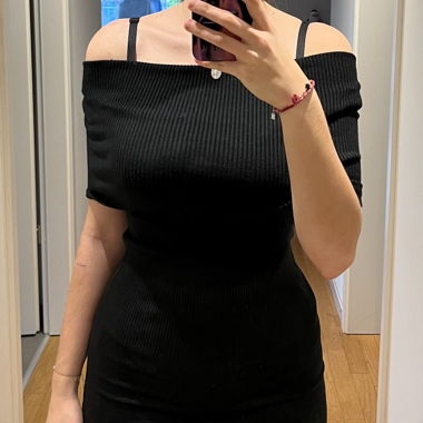 Robe épaule dénudé laine vintage
