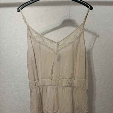 Combinaison d'été légère et féminine, taille S.