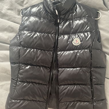 Moncler Daunenweste schwarz