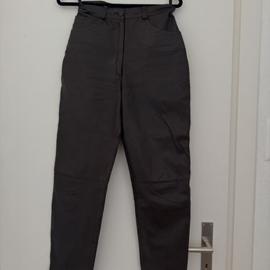Pantaloni vita alta in ecopelle marroni