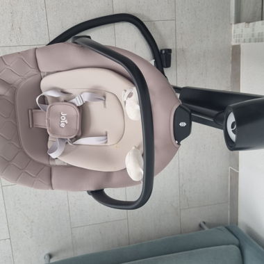 Balançoire pour bébé Joie avec musique