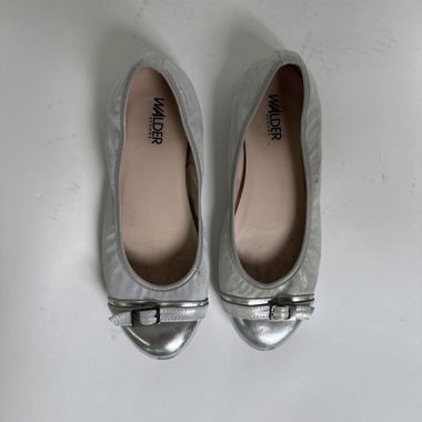 Walder Silver Flats