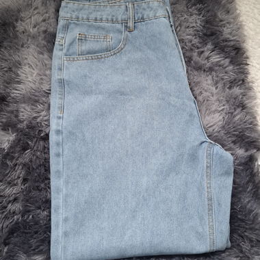 Light blue high-waisted jeans