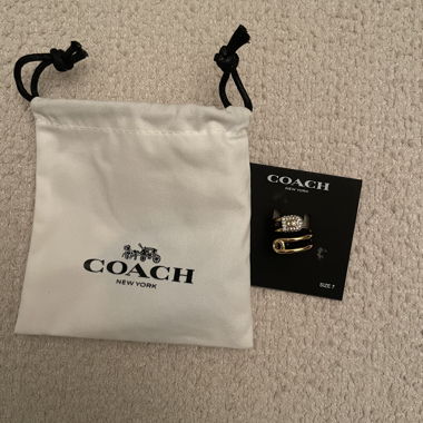 Coach ring set