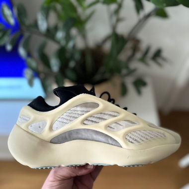adidas Yeezy 700 V3 Azael