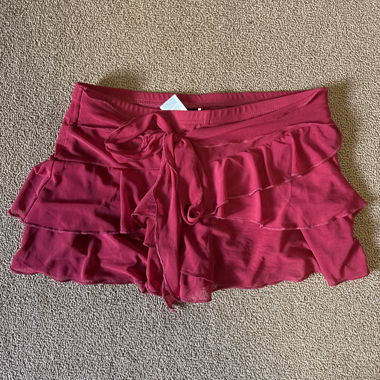 Roter hosenrock