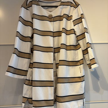 Jones Ladies Jacket Size 42