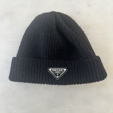 Prada Strickmuetze schwarz