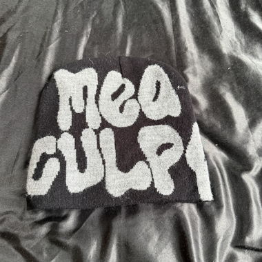 Mea Culpa schwarzer Strickbeanie