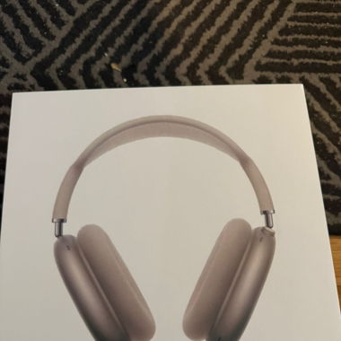 Airpods Max Silver USB C Ready to ship