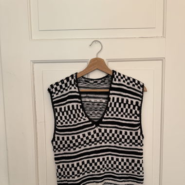 Hand knit cotton vest