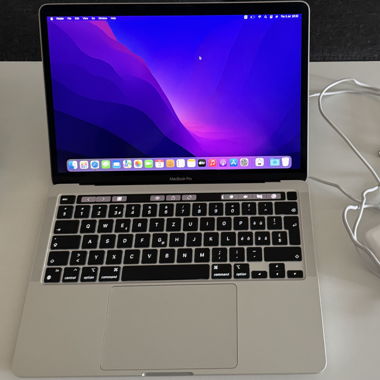 MacBook Pro 13  2022