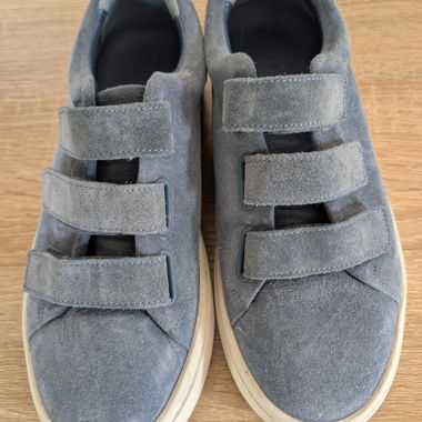 Sneakers in suede blu con strappi 38