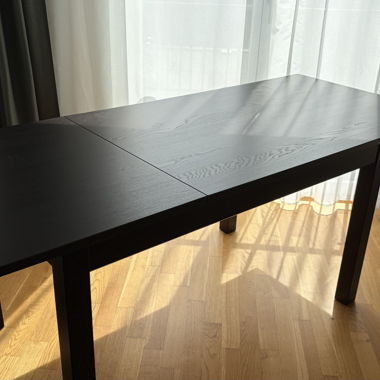 Table en bois amovible marron foncé