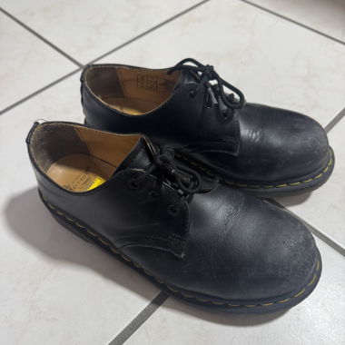 Dr Martens noires T. 40