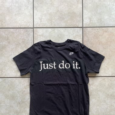 Basic T-Shirt - Nike