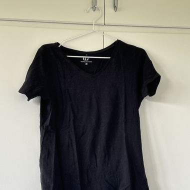Schwarzes T-Shirt 