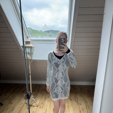 Spitzen Kleid 