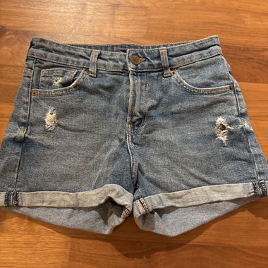 Short Jeans