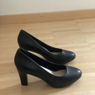Schwarze Highheels 