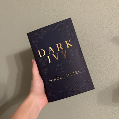 Dark Ivy, libro in tedesco