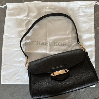 Michael Kors Shoulder Bag