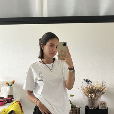 t-shirt logo cigarette